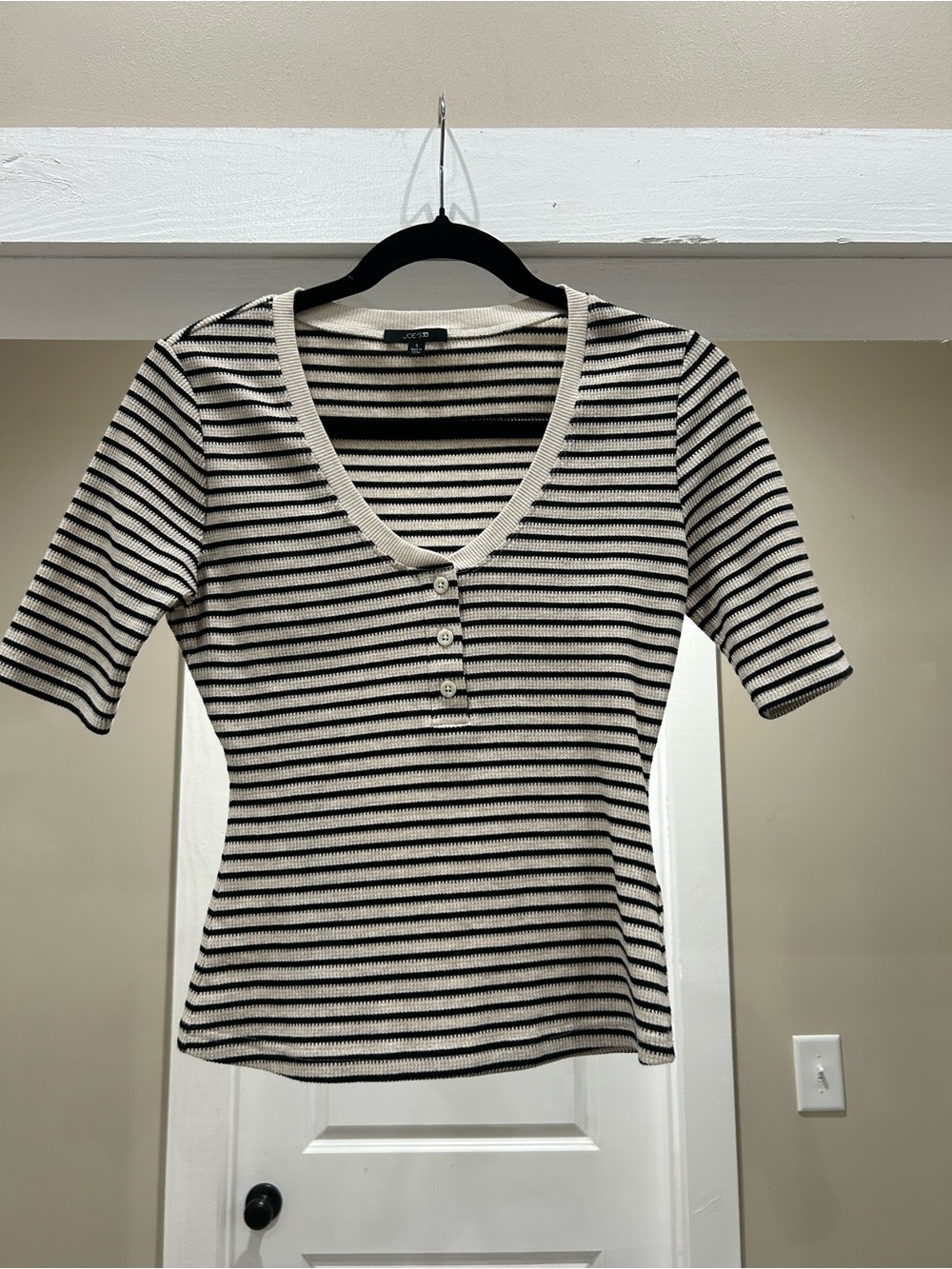 Joe's Jeans Black & Cream Striped V-Neck Short Sleeve Top